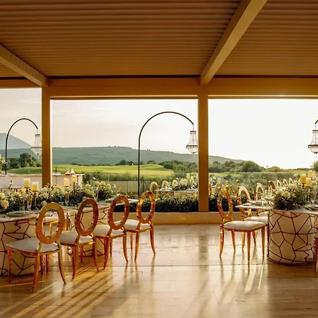 מלון W Costa Navarino (adults Only) פילוס