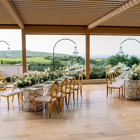 W Costa Navarino (adults Only) מלון