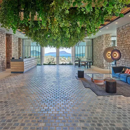 W Costa Navarino (adults Only) 酒店