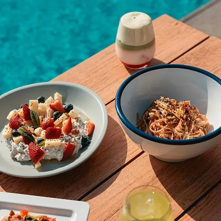 W Costa Navarino (adults Only) 酒店 5*