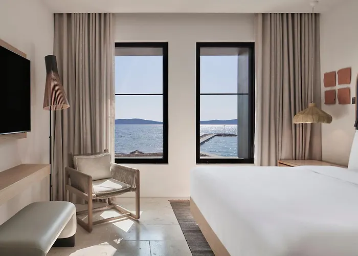 מלון W Costa Navarino (adults Only)