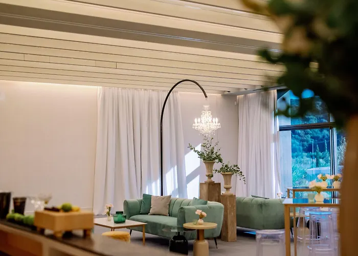 מלון W Costa Navarino (adults Only)